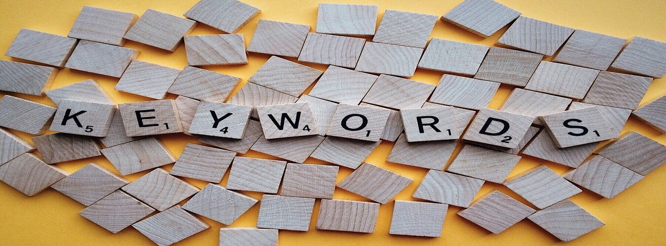 scrabble pieces showing the word keywords